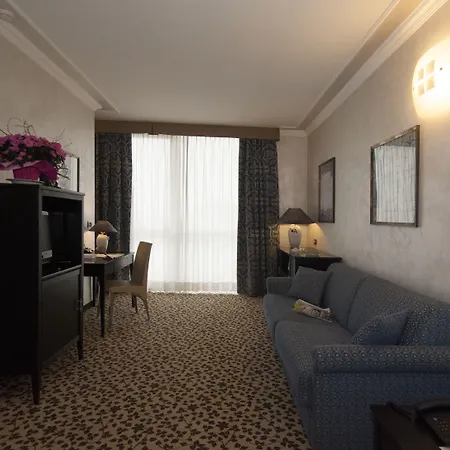 Brindor Hotel 3*