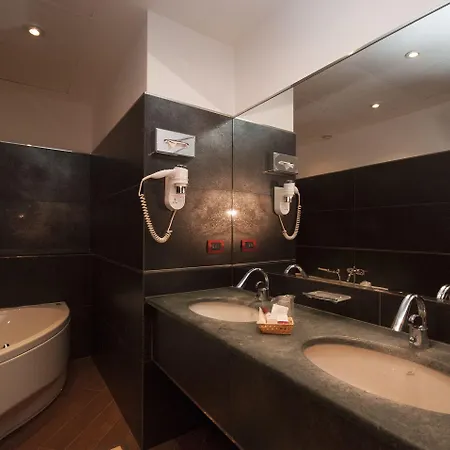 Hotel Brindor 3*