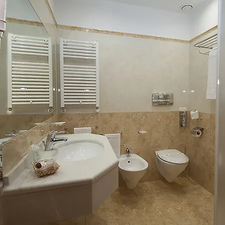 Brindor 3* Poirino