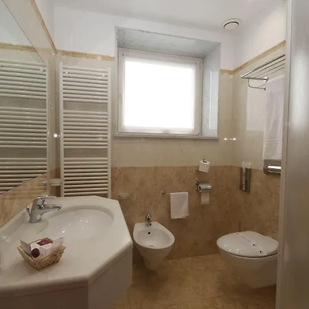 Brindor 3* 포이리노