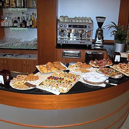 Hotel Brindor Poirino