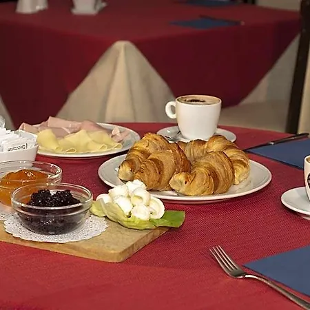 Hotel Brindor