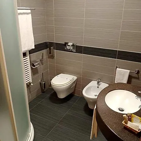 Brindor 3* Poirino
